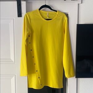 Elegant Yellow Button-Accent Mini Dress